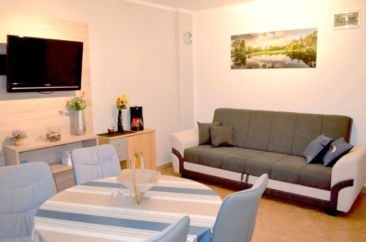 Apartments Krajacic マリンスカ エクステリア 写真