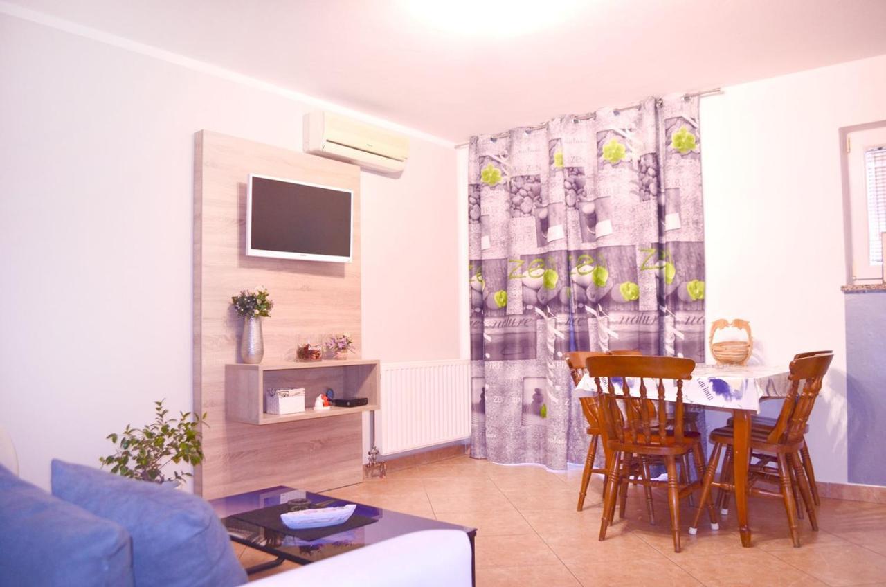 Apartments Krajacic マリンスカ エクステリア 写真